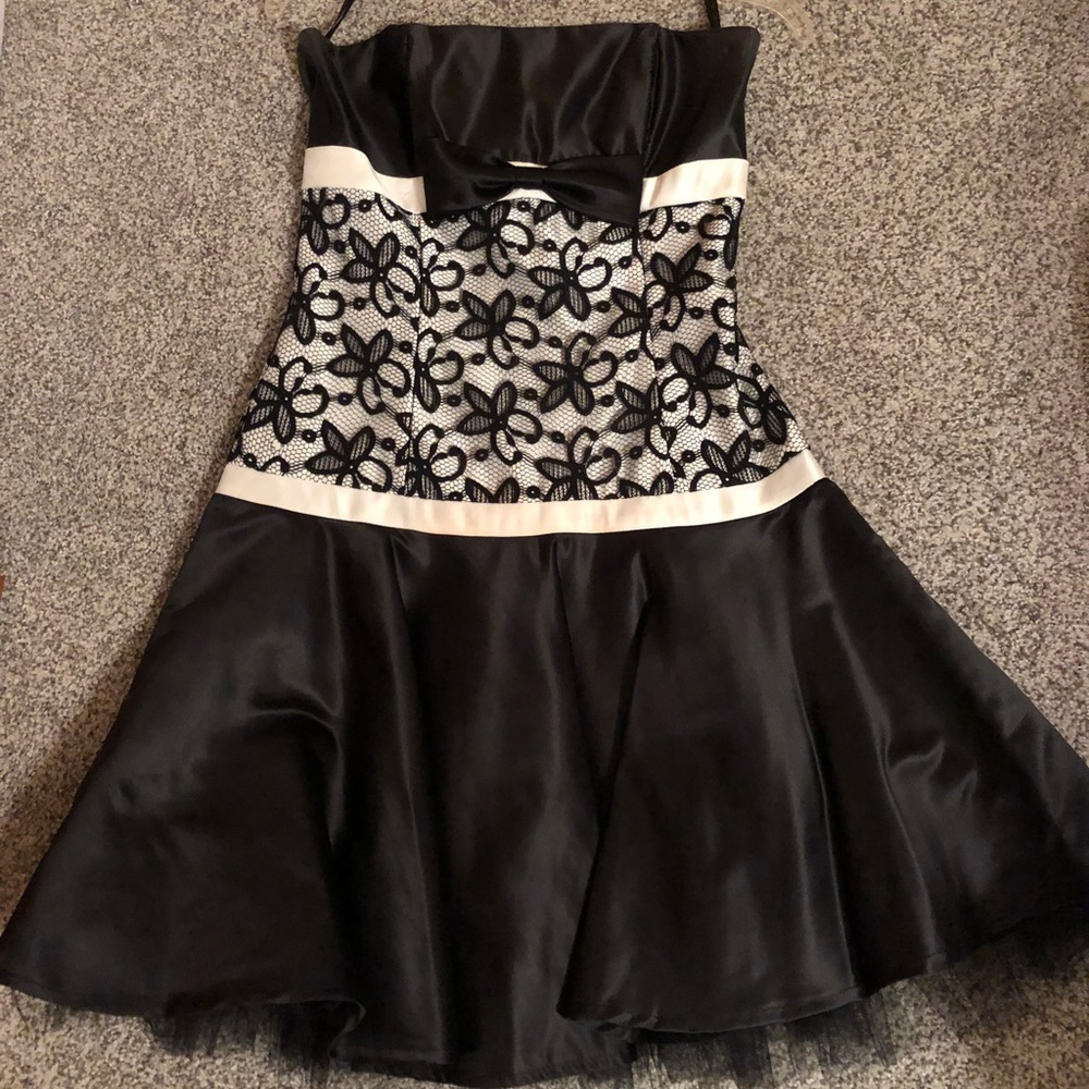 Jessica McClintock Gunne Sax cocktail dress